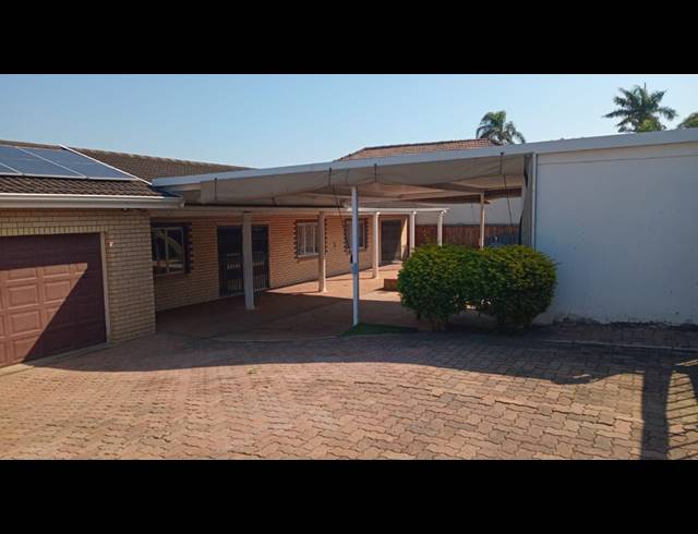 4 BEDROOM HOUSE FOR SALE IN MALVERN